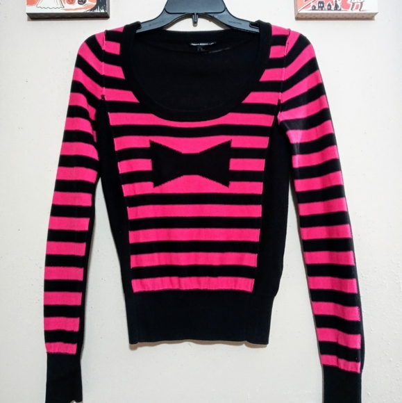 COPY - H&M Hot Pink & Black Striped Sweater - Picture 2 of 4